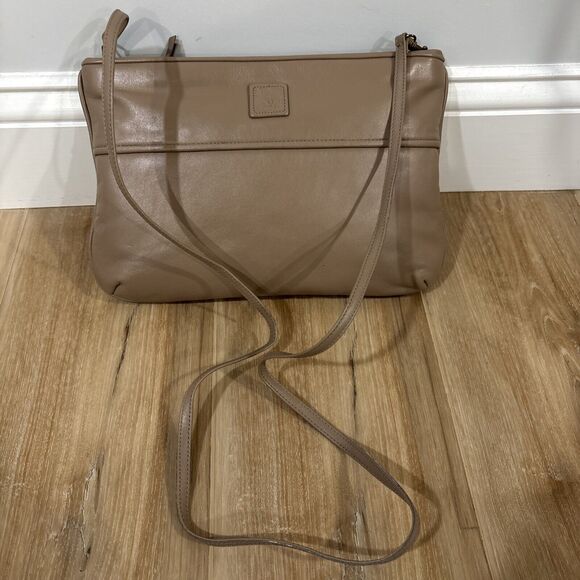 Anne Klein Calderon Shoulder Bag Lion Logo Leather Tan 11x7.5” Zipper Purse - Picture 6 of 16